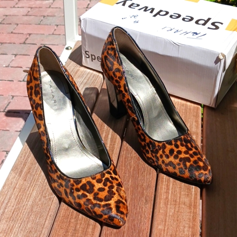 Tahara shoes brush material